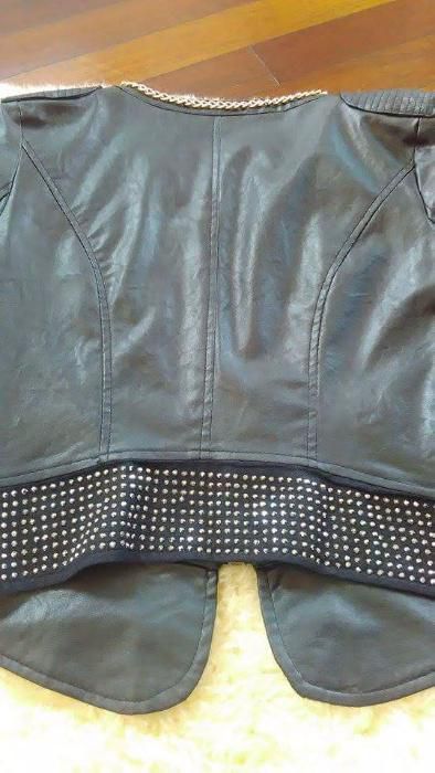 Blusão  imitação pele preto