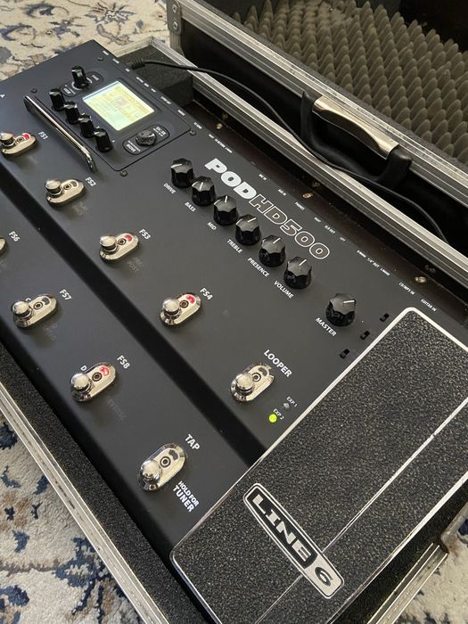 LINE 6 POD HD 500 + Hard case thon profissional