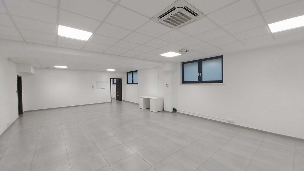 Lokal biurowo-usługowy 74m2 niski parter ok Nowosądeckiej do wynajęcia