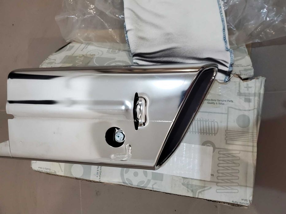 Mercedes CLS W 219,  Комплект Накладок вихлопної труби A 219 490 07827