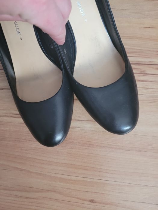 Buty na obcasie United Nude 38