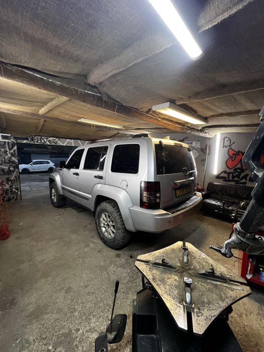 Jeep Cherokee Liberty 2.8crd