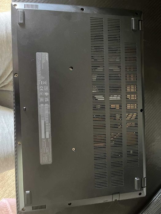 Acer Nitro V 15 — i7-13620H / RTX 4060 8 GB / 16 GB DDR5 / SSD 1 TB / 165 Hz