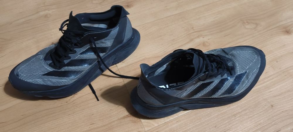 Tênis Adidas Boston 12