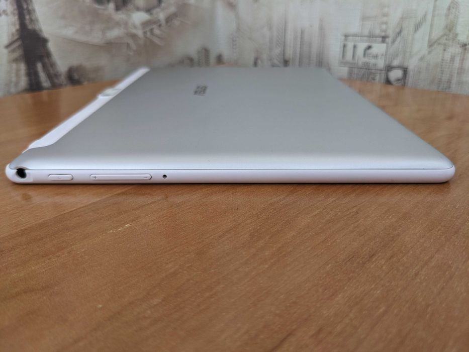 Планшет Asus Z101 New 10.1 3G 32GB