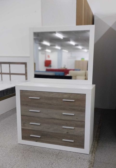 LIQUIDAÇÃO!! CÔMODA + ESPELHO + PORTES POR 143€