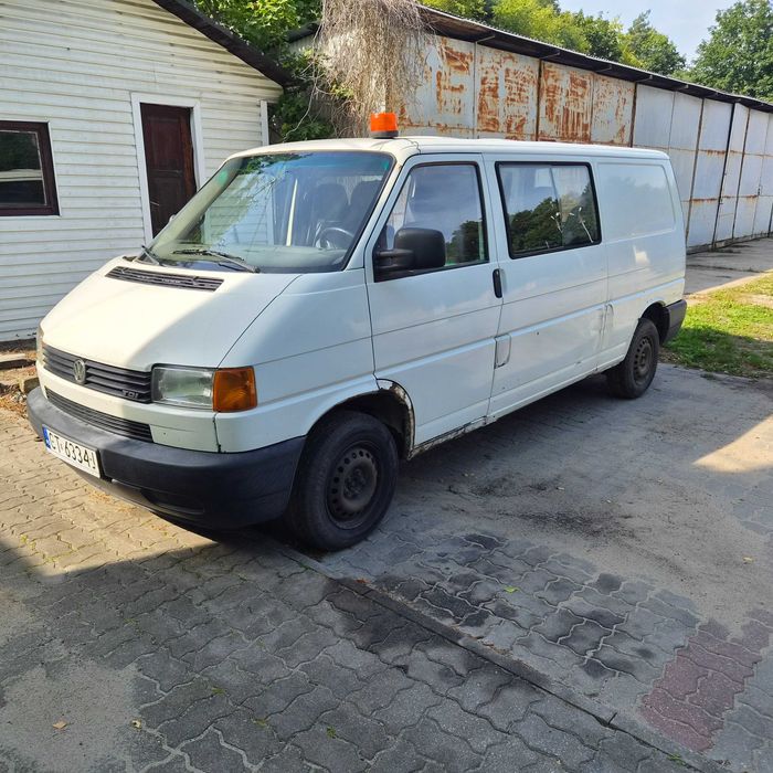 Volkswagen Transporter T4 2.5TDI 102KM z 2001 9 osobowy