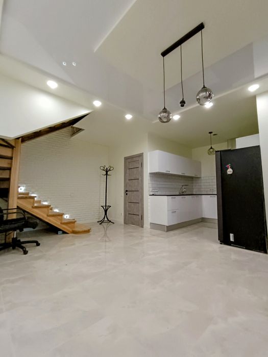 Таунхаус з ремонтом та меблями в Городищі