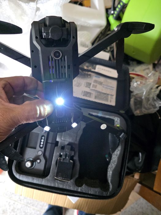 Drone com gps três câmaras