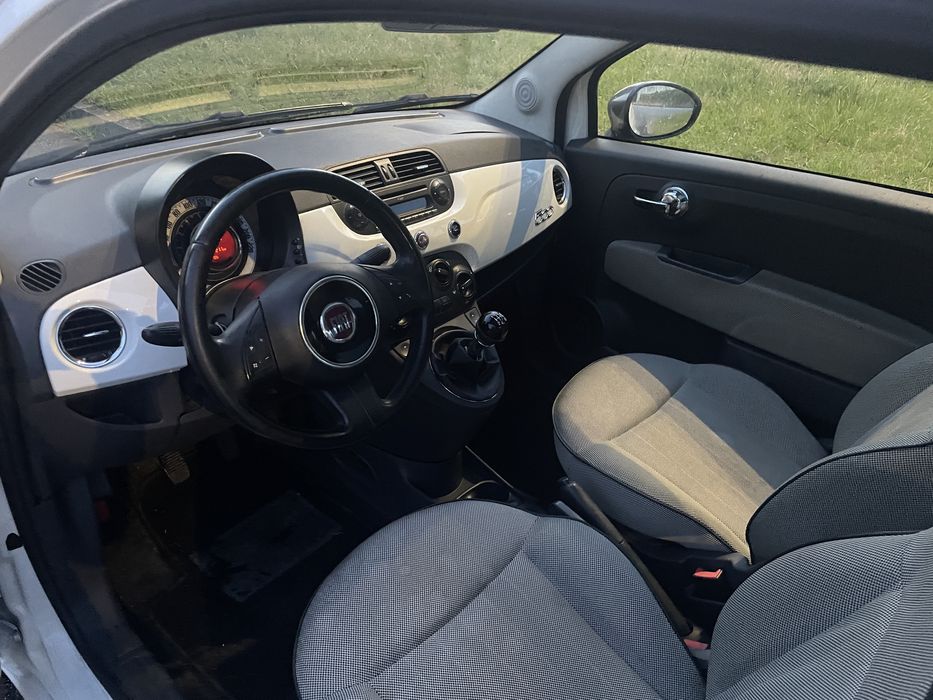 Fiat 500 gasolina 2010 muito bom estado
