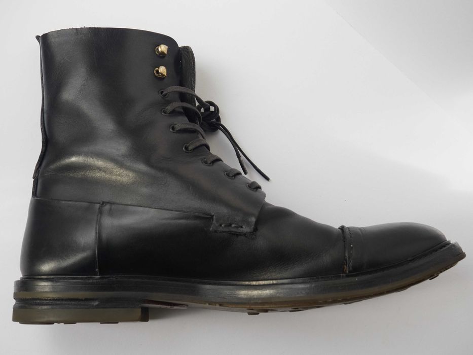 Botas de homem Alexander McQueen em couro preto (tam 43)
