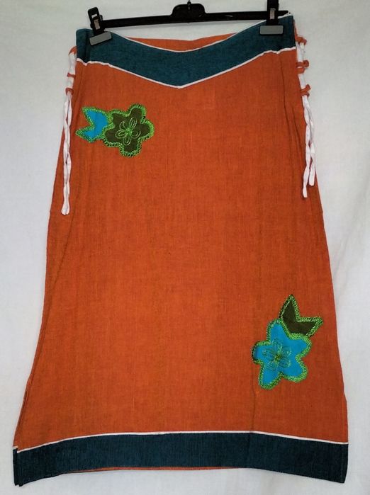 Saia cor de laranja