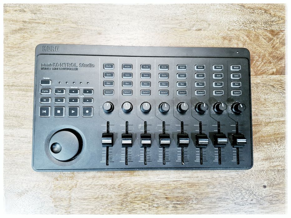 Kontrpler MIDI Korg nanoKONTROL Studio