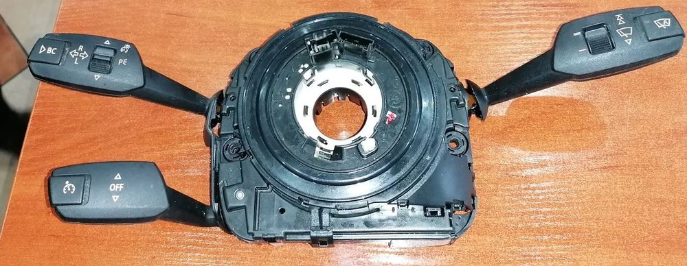 BMW 1 E87 06r PRZEŁĄCZNIK ZESPOLONY 9110894