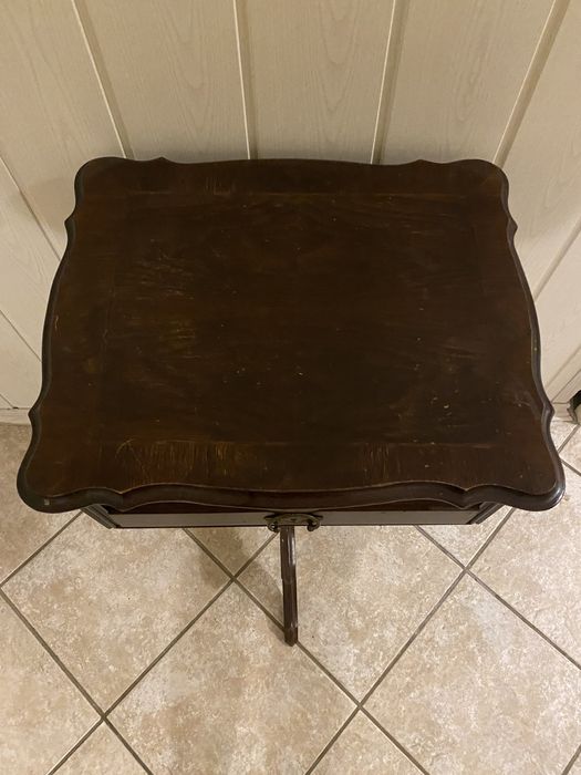 Stolik antyczny Niciak