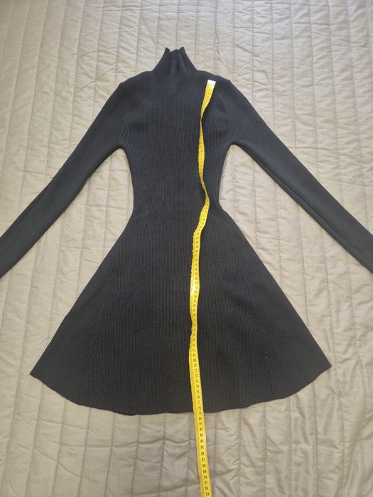 Сукня трикотажна міні від zara