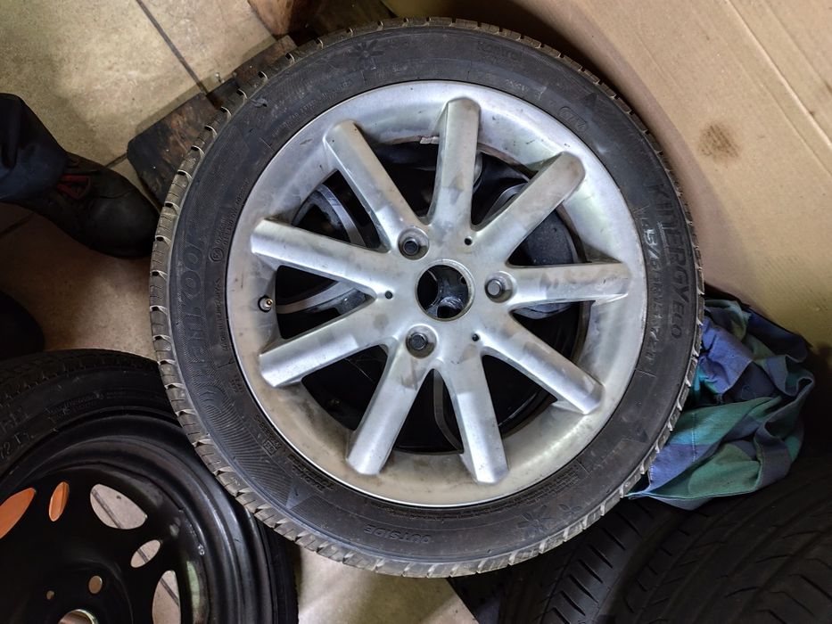 Várias jantes Mercedes e Smart