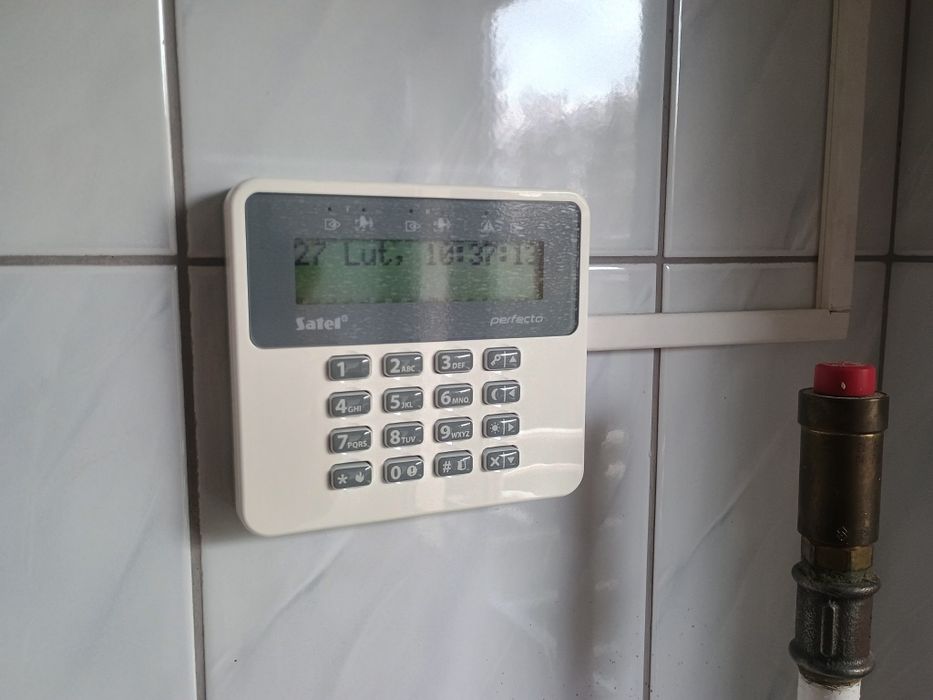 Monitoring kamery alarm zabezpieczenie domu firmy pod klucz