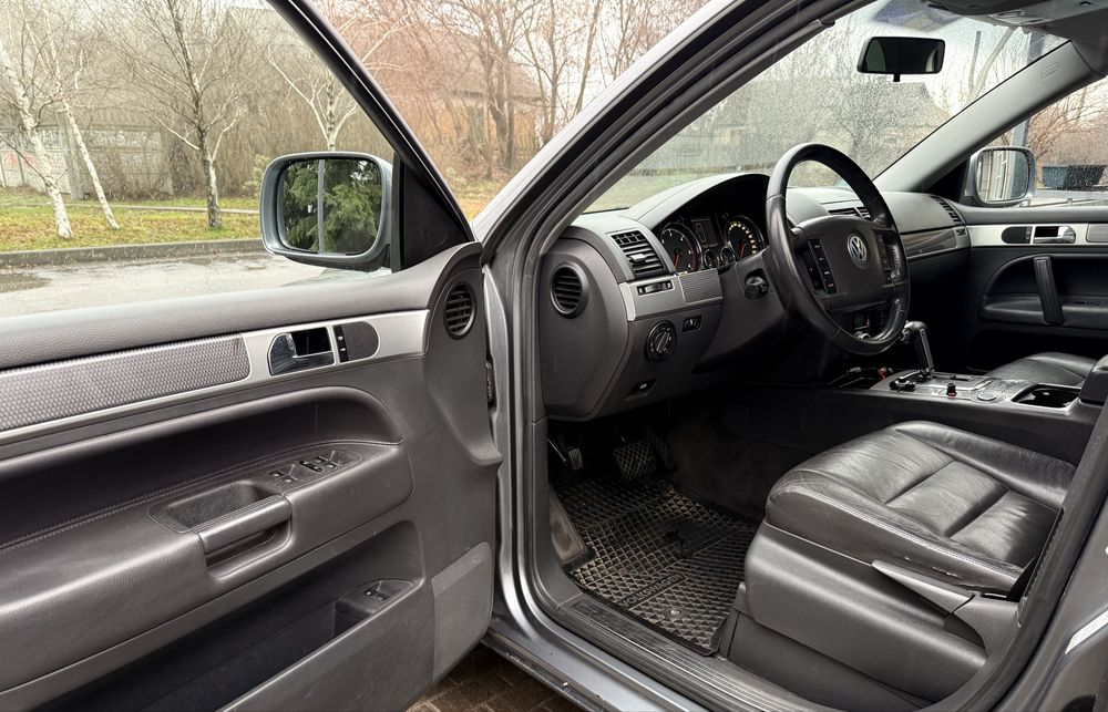 Продам Volkswagen Touareg 3.0 D