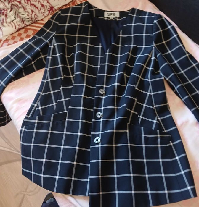 Піджак жіночій подовжений