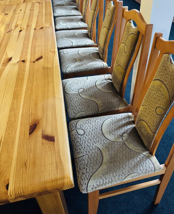 Stol sosnowy i krzesła