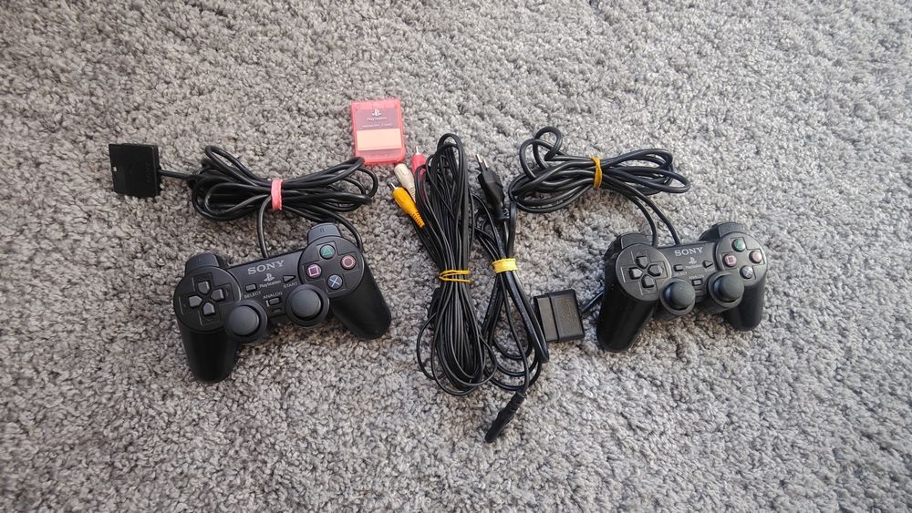 Ігрова приставка Sony PlayStation 2 Fat (SCPH-50004) + 2 оригінальні г