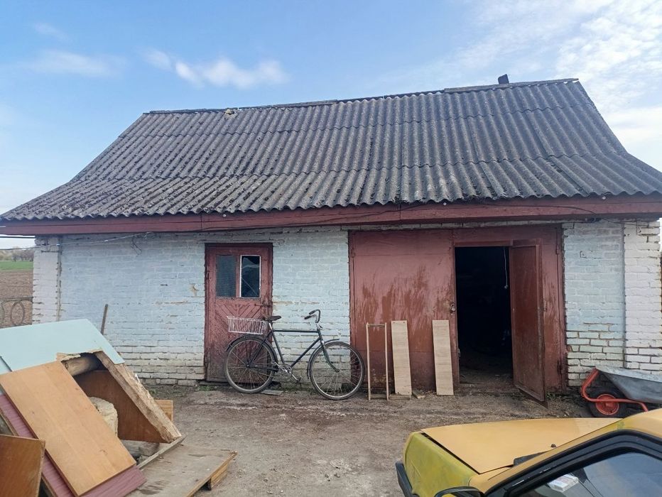 Продам будинок в житловому стані