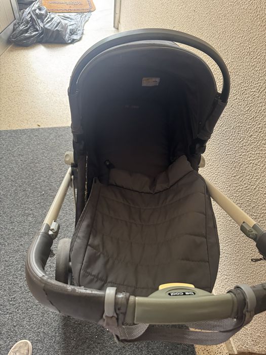 Carrinho  de bebe trio