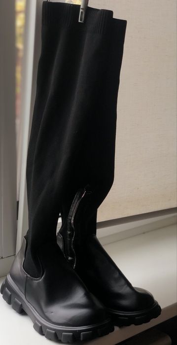 Чобітки Ботфорди , повністю нові .