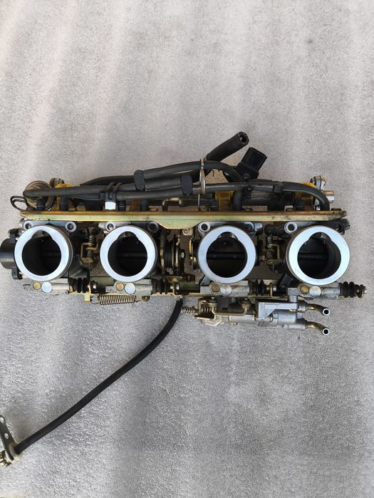 Yamaha fjr 1300 przepustnice wtryski komplet 2002