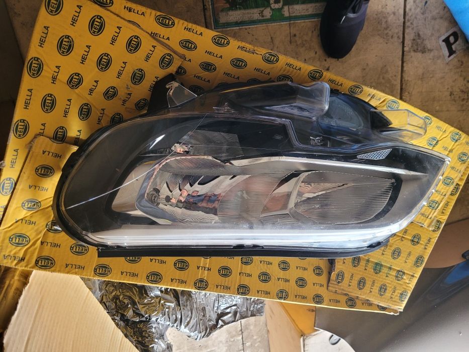 Lampa lewa peugeot expert  traveller lll
