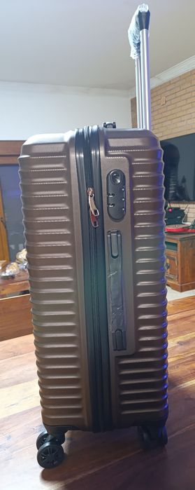 Mala de viagem com rodas 360° .Nova!