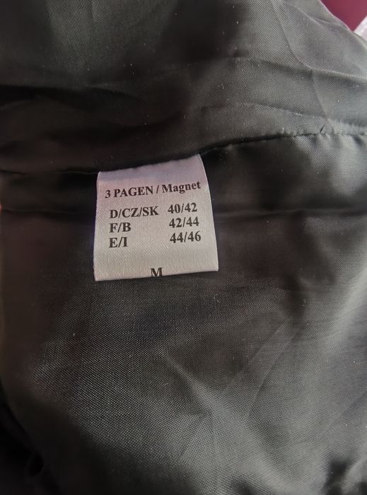 Damski płaszcz czarny  miękki materiał miły w dotyku M