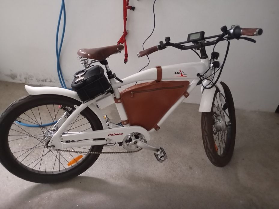 Bicicleta elétrica
