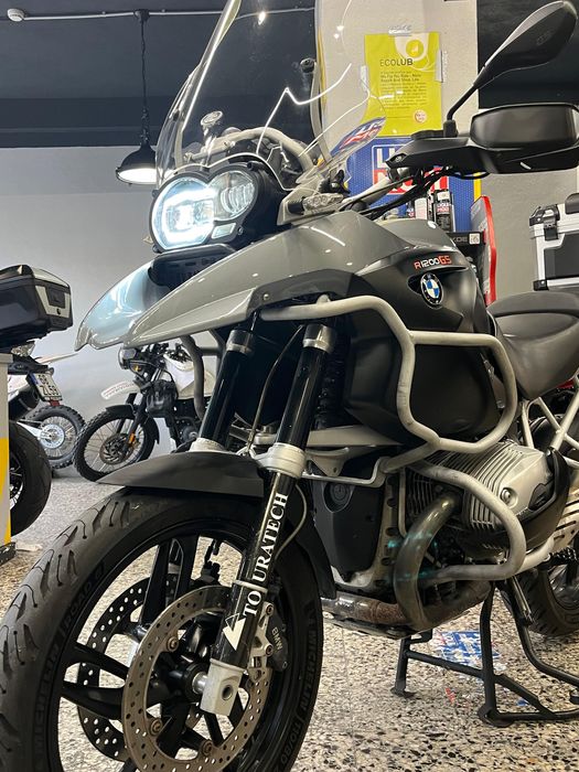 BMW GS 1200 de 2006 Optima com Top Case e Crash Bars, Akaprovic