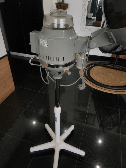 Cabeleireiro - Vaporizador profissional com pé