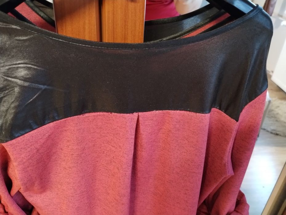 Sweterek z dłuższym tyłem r.M