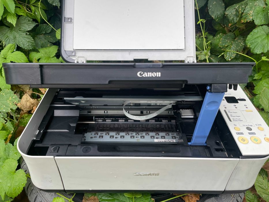 Принтеры HP P2015 лазерный, CANON MP250 -Мфу- цветной