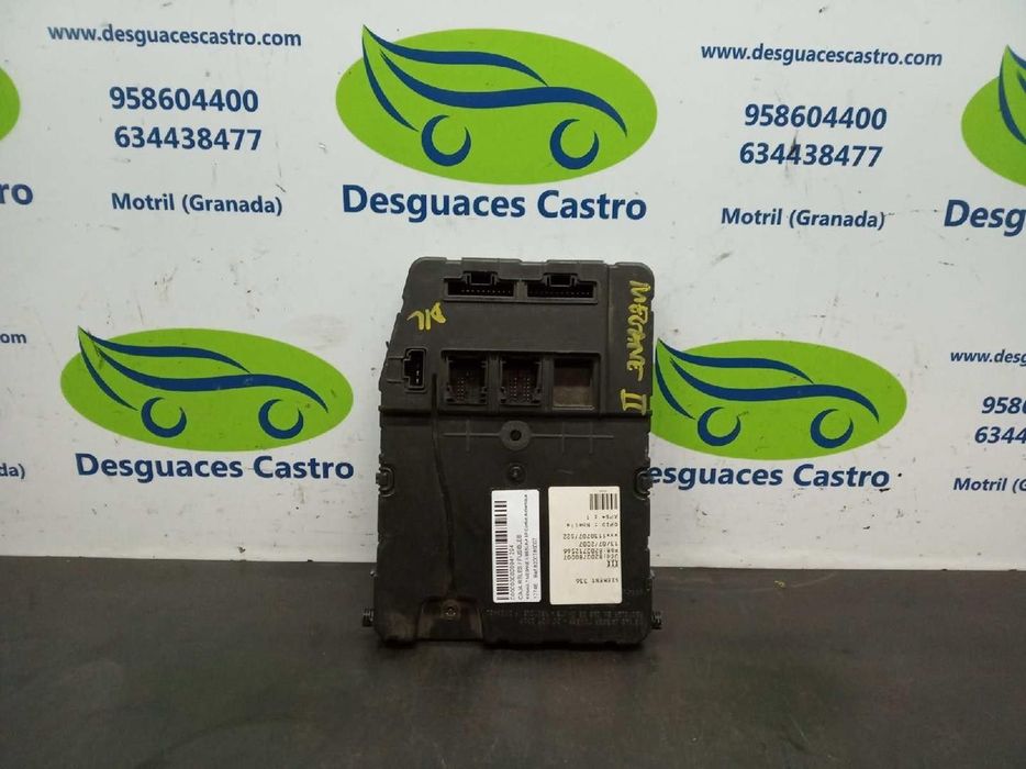 CAIXA RELÉS / FUSÍVEIS RENAULT MEGANE II 2007 -8200780007