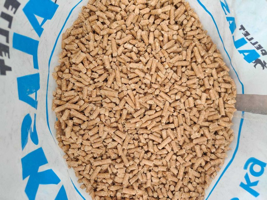 Promocja Bierutów Certyfikowany Polski Jasny Pellet ALASKA 6 ENplus A1 Olczyk Olimp