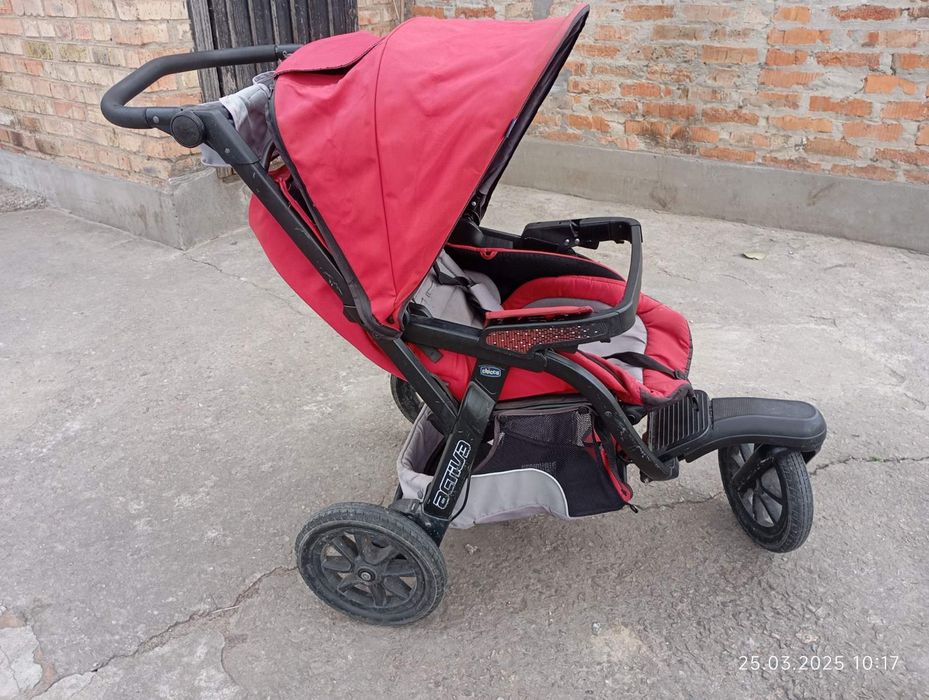 Продам Коляска Chicco