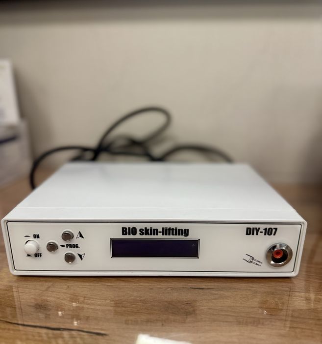 Апарат мікротокової терапії BIO Skin-lifting DIY-107