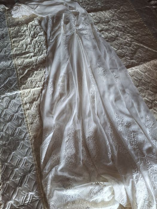 Тюль.           .