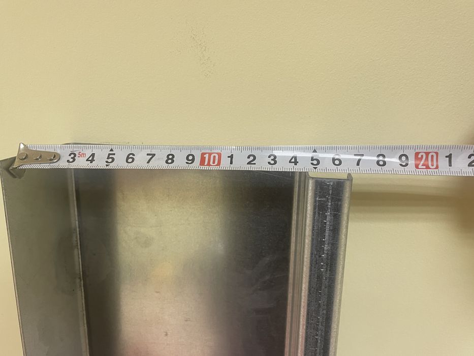 Sprzedam osłonę świateł do przyczepki 125 cm Ocynk