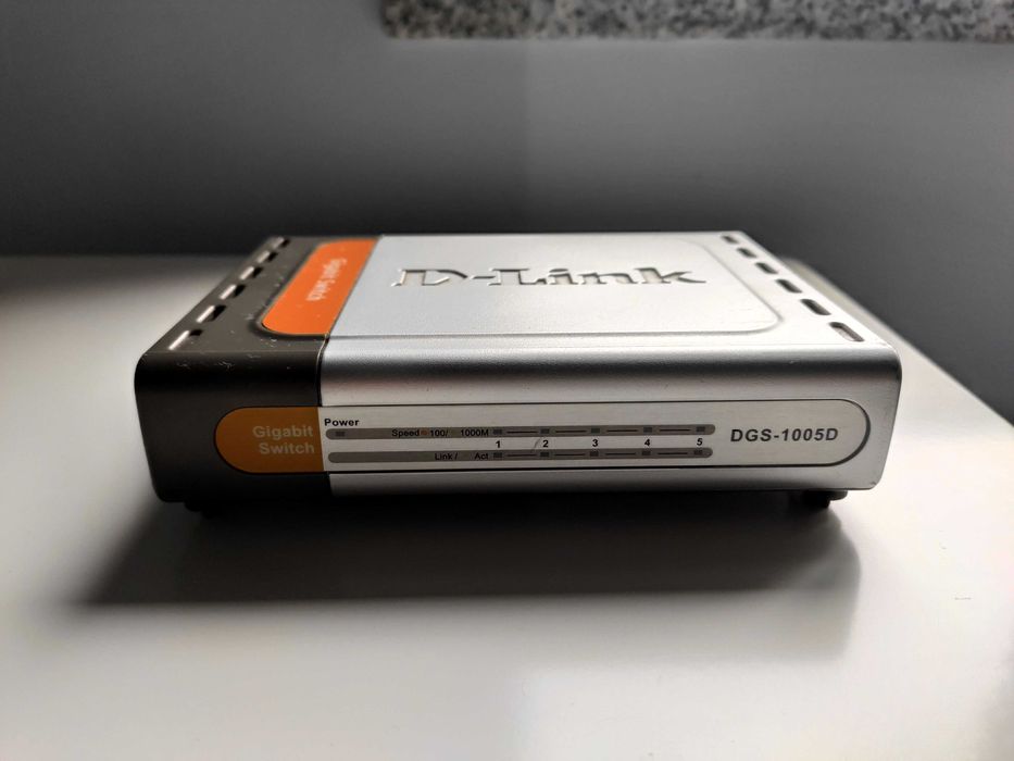 Switch D-Link DGS-1005D 5 Portas Gigabit