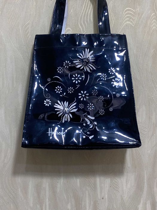 Сумка лаковая Harrods