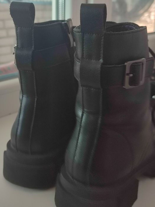 Черевики 38 розмір б/в