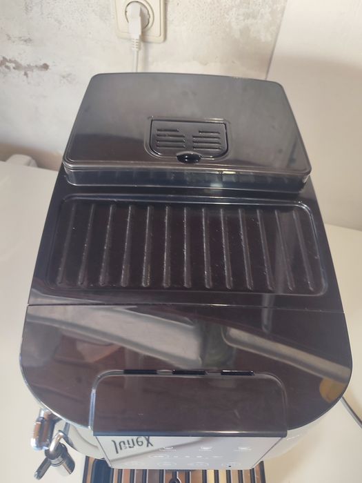 Máquina de café Delonghi magnífica Start