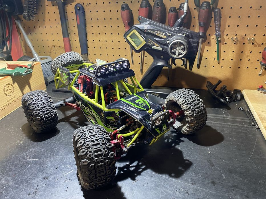 Rc wltoys 12428 carro telecomandado