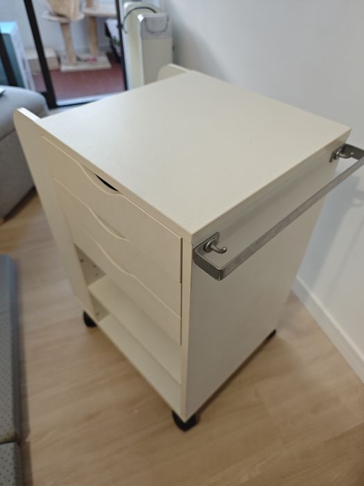 Móvel de gavetas ikea